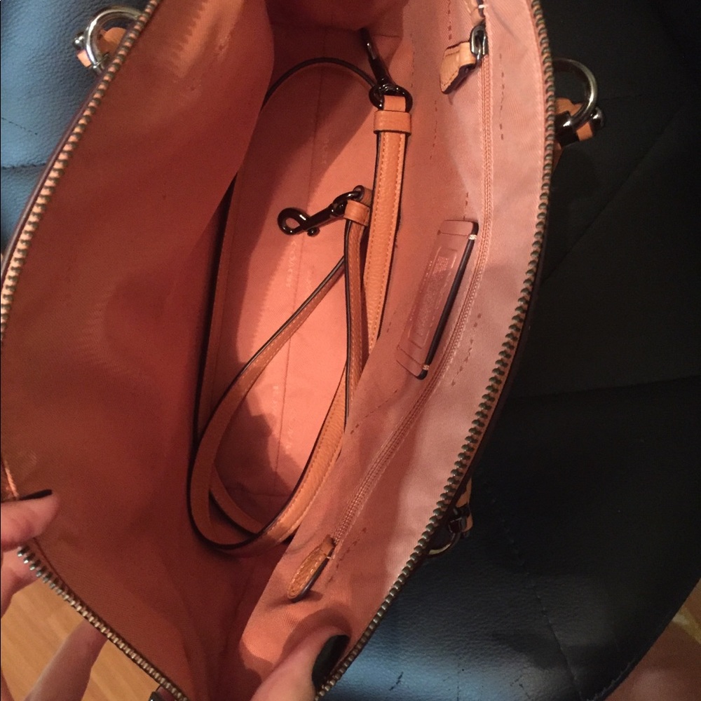 Coach Bag - Picture 4 of 5